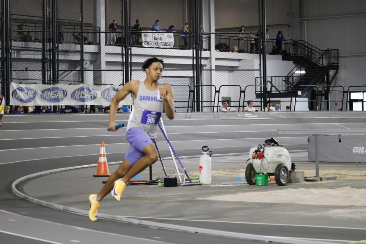 Gavin Walker running during the 2026 indoor track season.